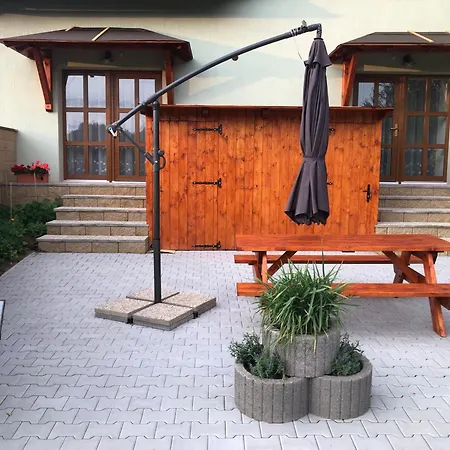 Ap2, Hruba Skala, Nad Lipou Apartment *