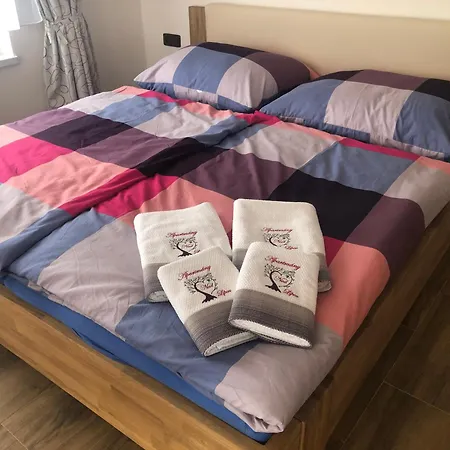 Ap2, Hrubá Skála, Nad Lípou Apartamento